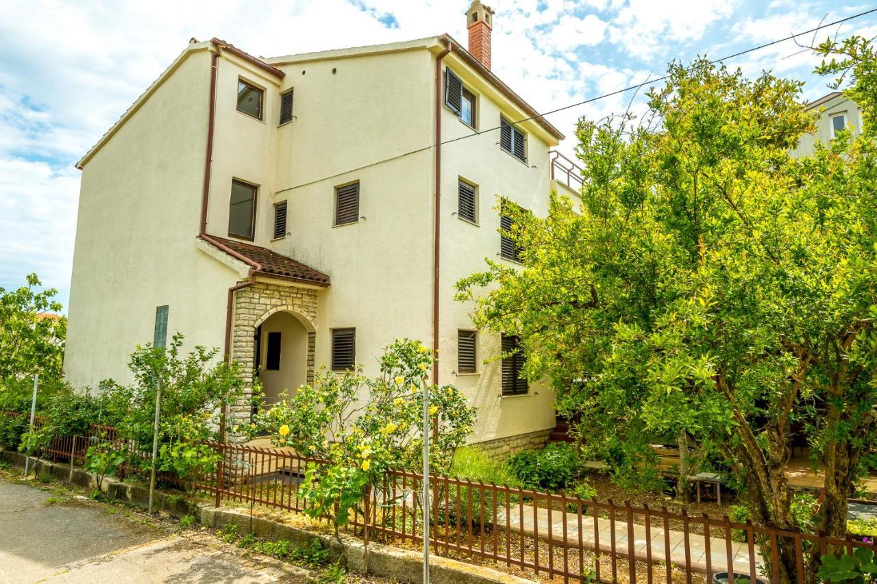Apartmani Rosa 图兰杰 外观 照片