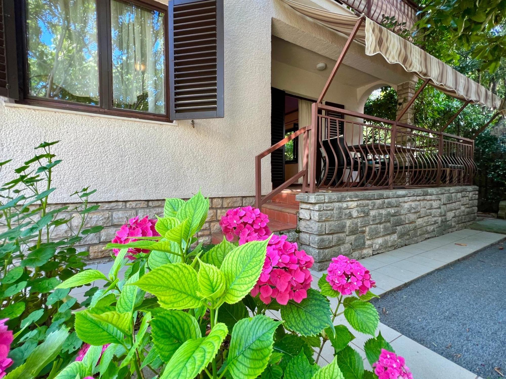 Apartmani Rosa 图兰杰 外观 照片